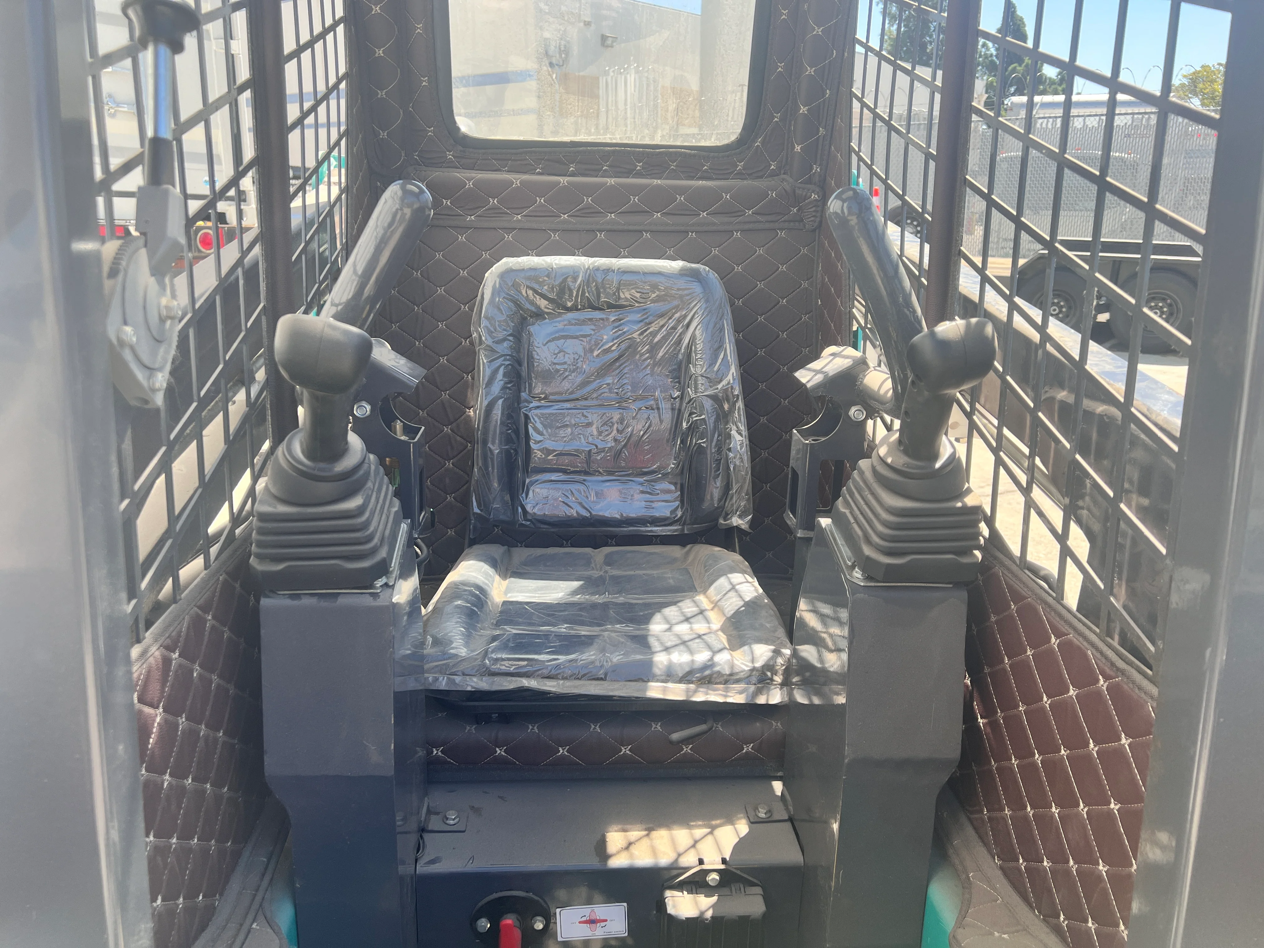 1.4 Ton, Open Cabin Skid Steer W/ Kubota Diesel Engine | TK35 - Image 8
