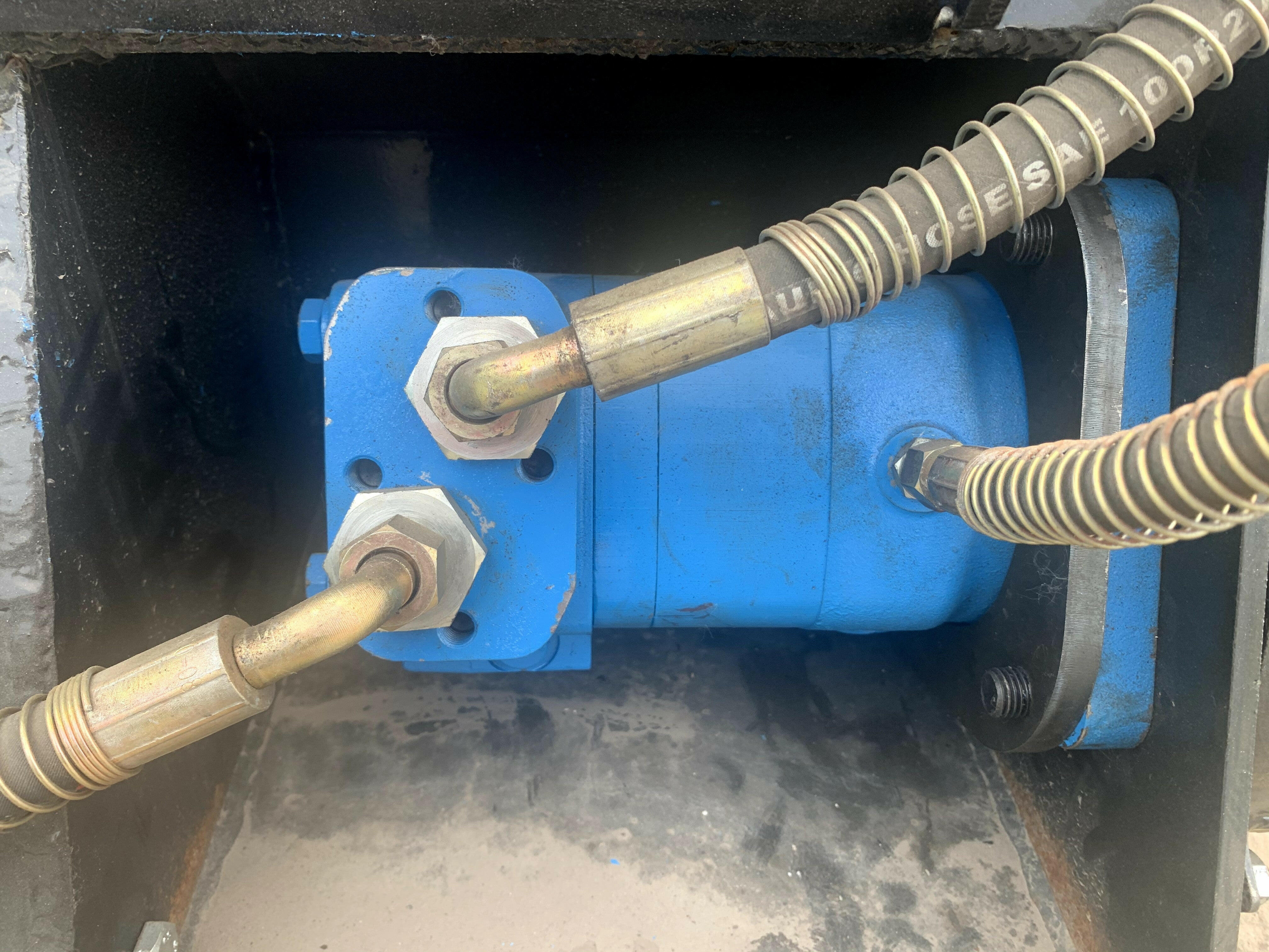 Skid Steer Greatbear Concrete Cement Mixer | AGT-SSCM53 - Image 9