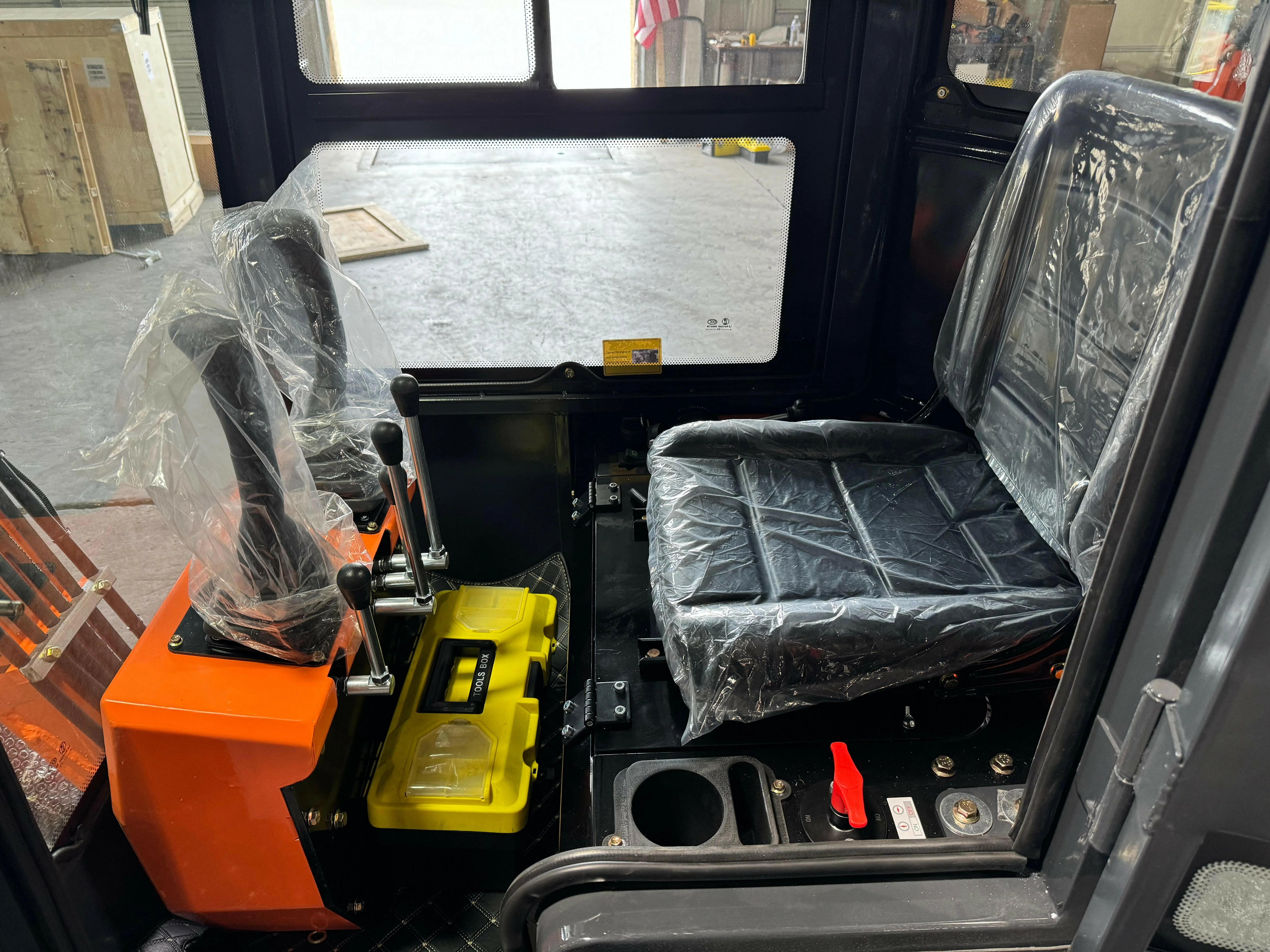 1 Ton, R420D Gasoline Mini Excavator w/ Enclosed Cab | QH13R - Image 10