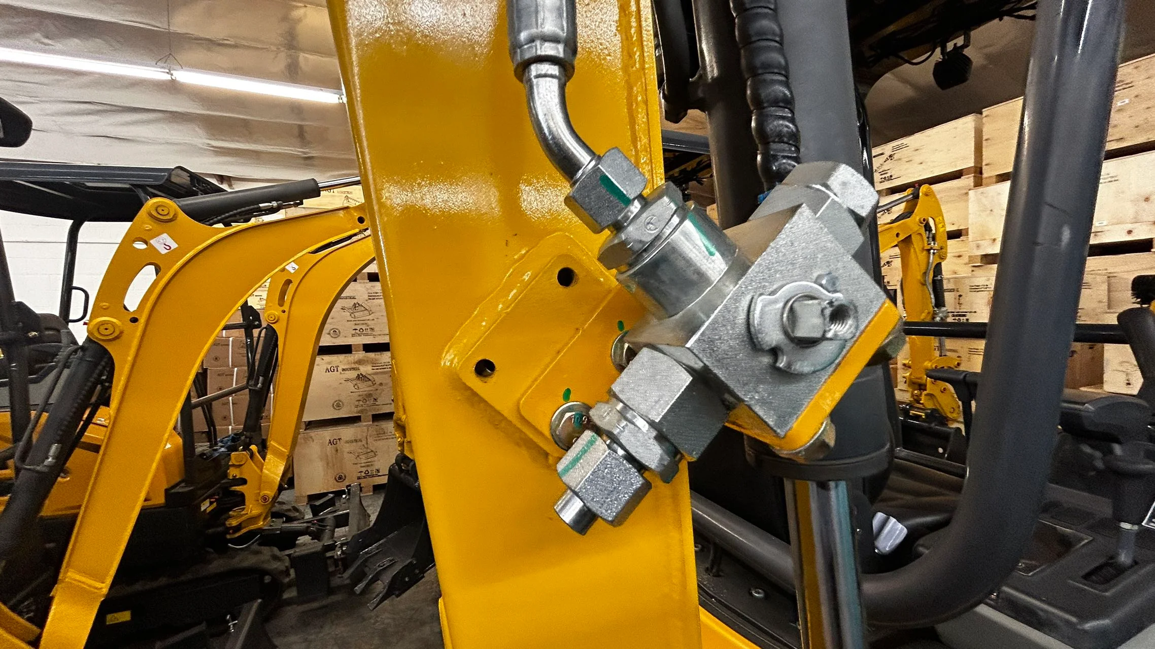 1.8 Ton, Kubota Diesel Engine Mini Excavator | AGT-SE17SR - Image 6