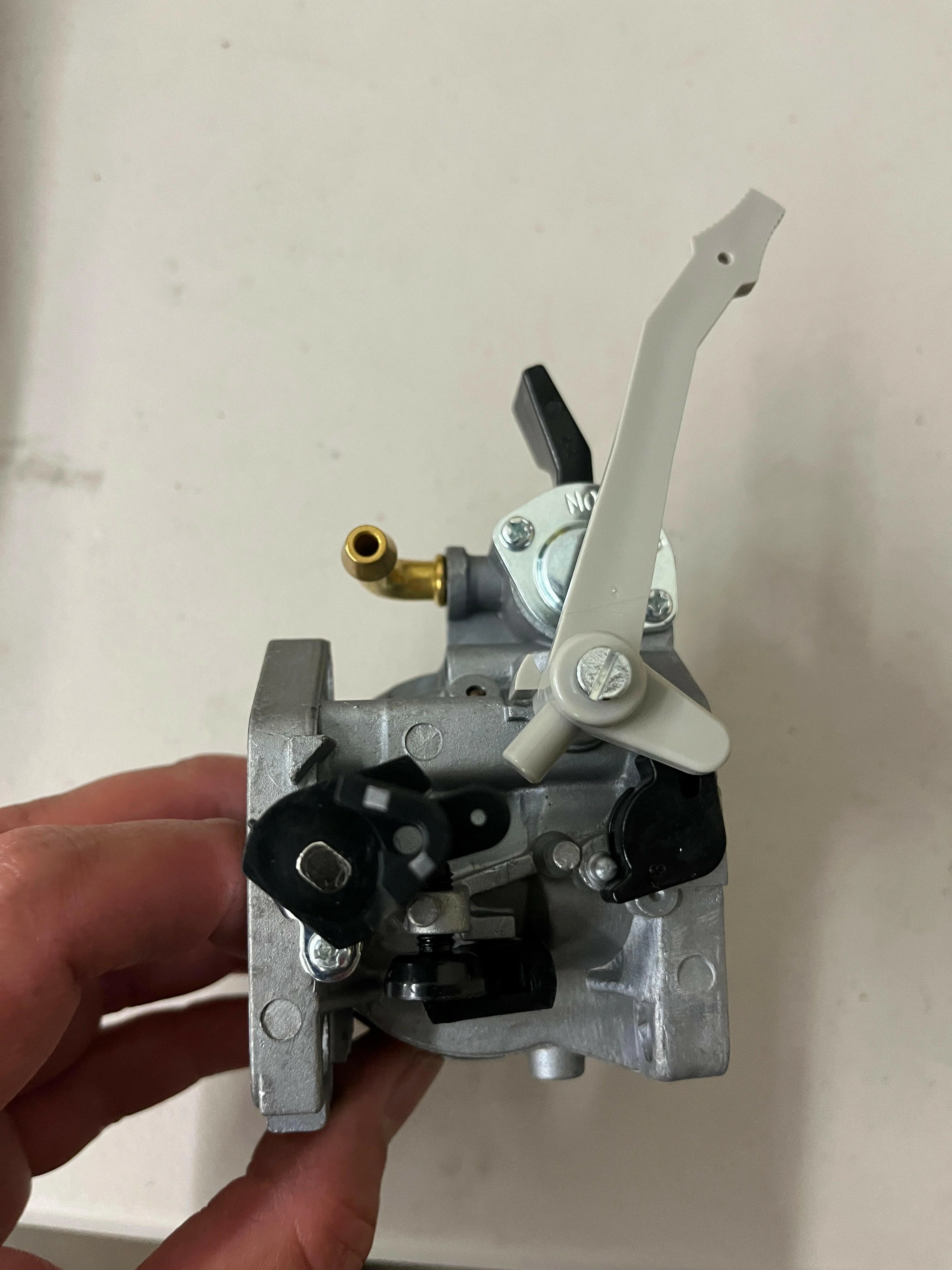 OEM Briggs and Stratton Carburetor | AGT-CARB - Image 4