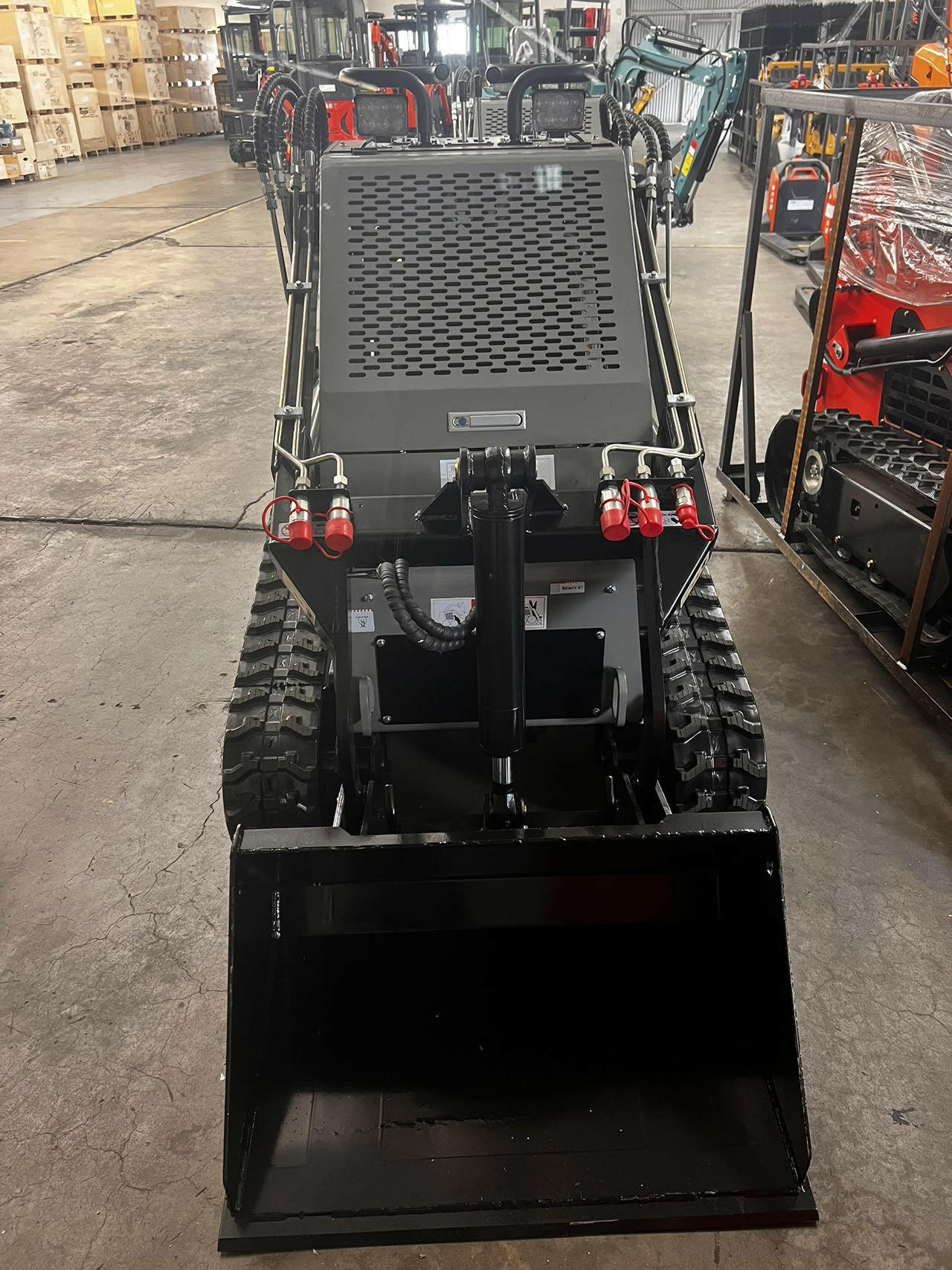 1 Ton, Mini Stand On Skid Loading Mini Crawler | CBT23 - Image 12