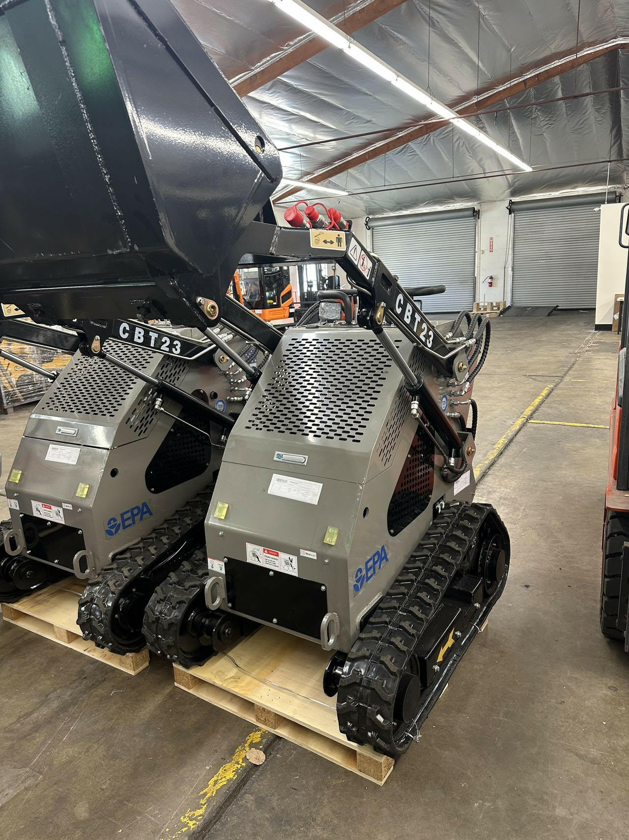 1 Ton, Mini Stand On Skid Loading Mini Crawler | CBT23 - Image 8
