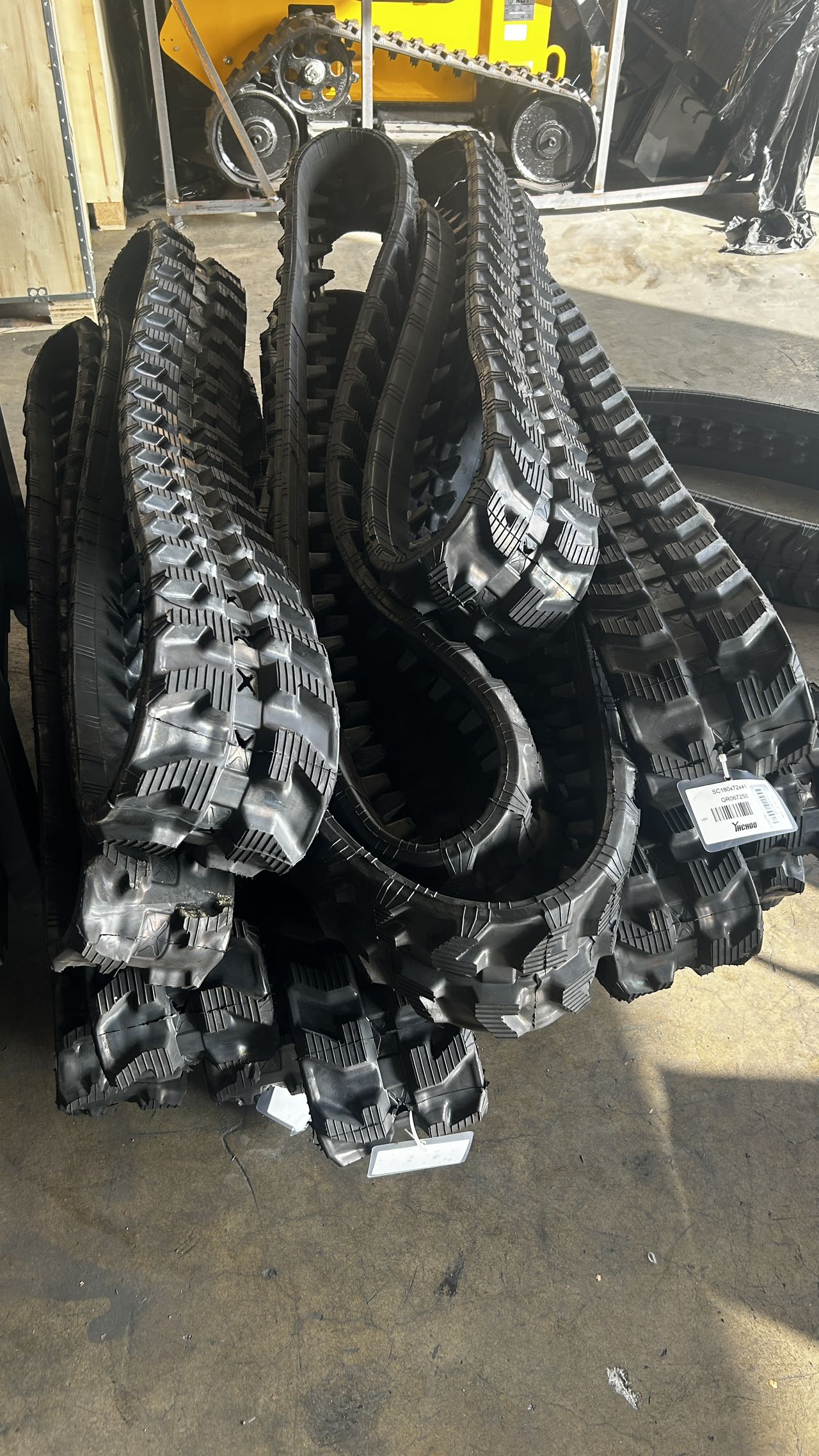 Heavy Duty Mini Skid Steers Track for YSRT14 | YSRT14LD - Image 4