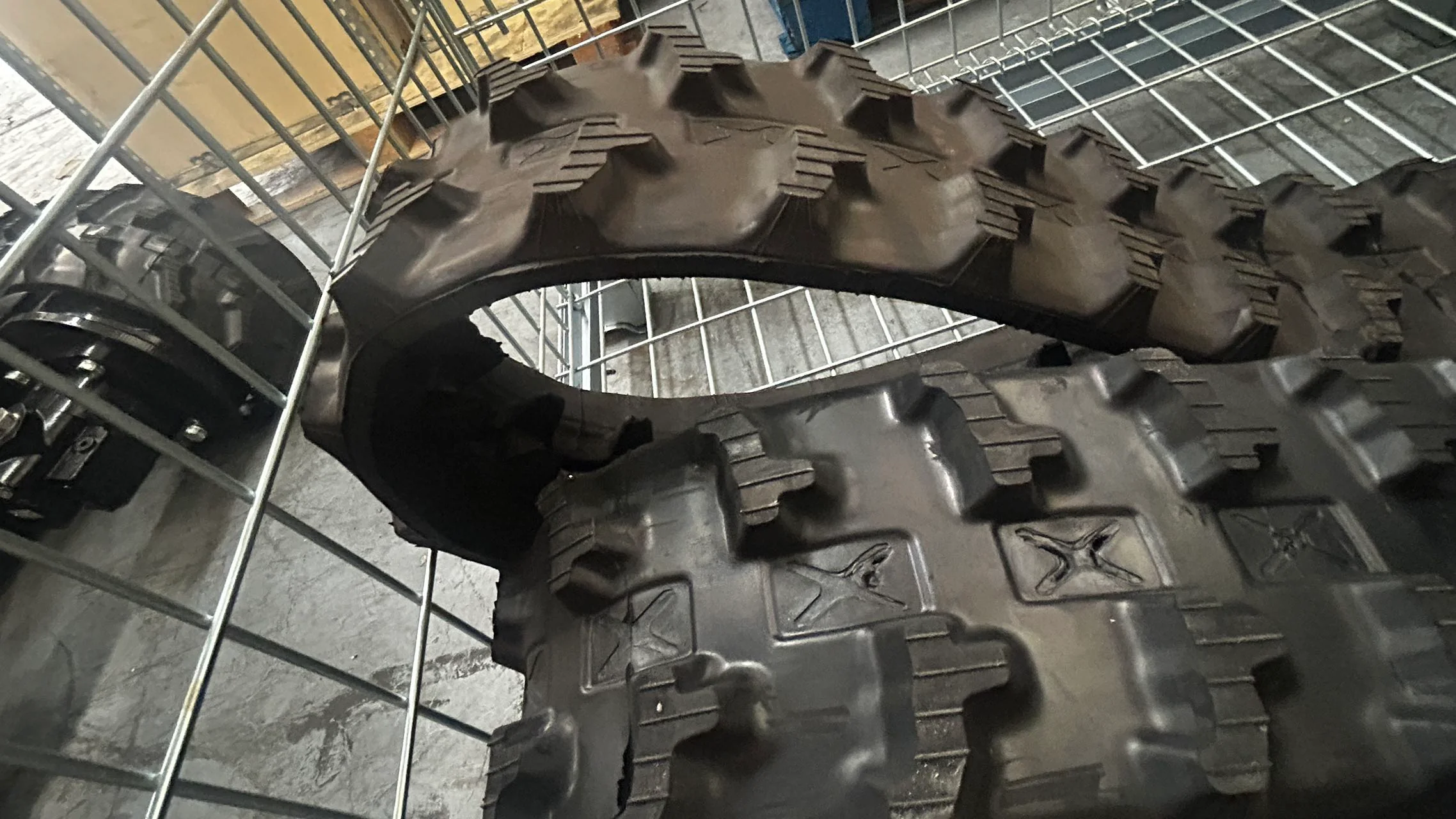Heavy Duty Mini Skid Steers Track for YSRT14 | YSRT14LD - Image 5