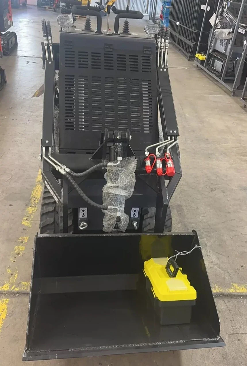 1 Ton, Mini Stand on Skid Loader Mini Crawler | CFG-KRT23 - Image 5