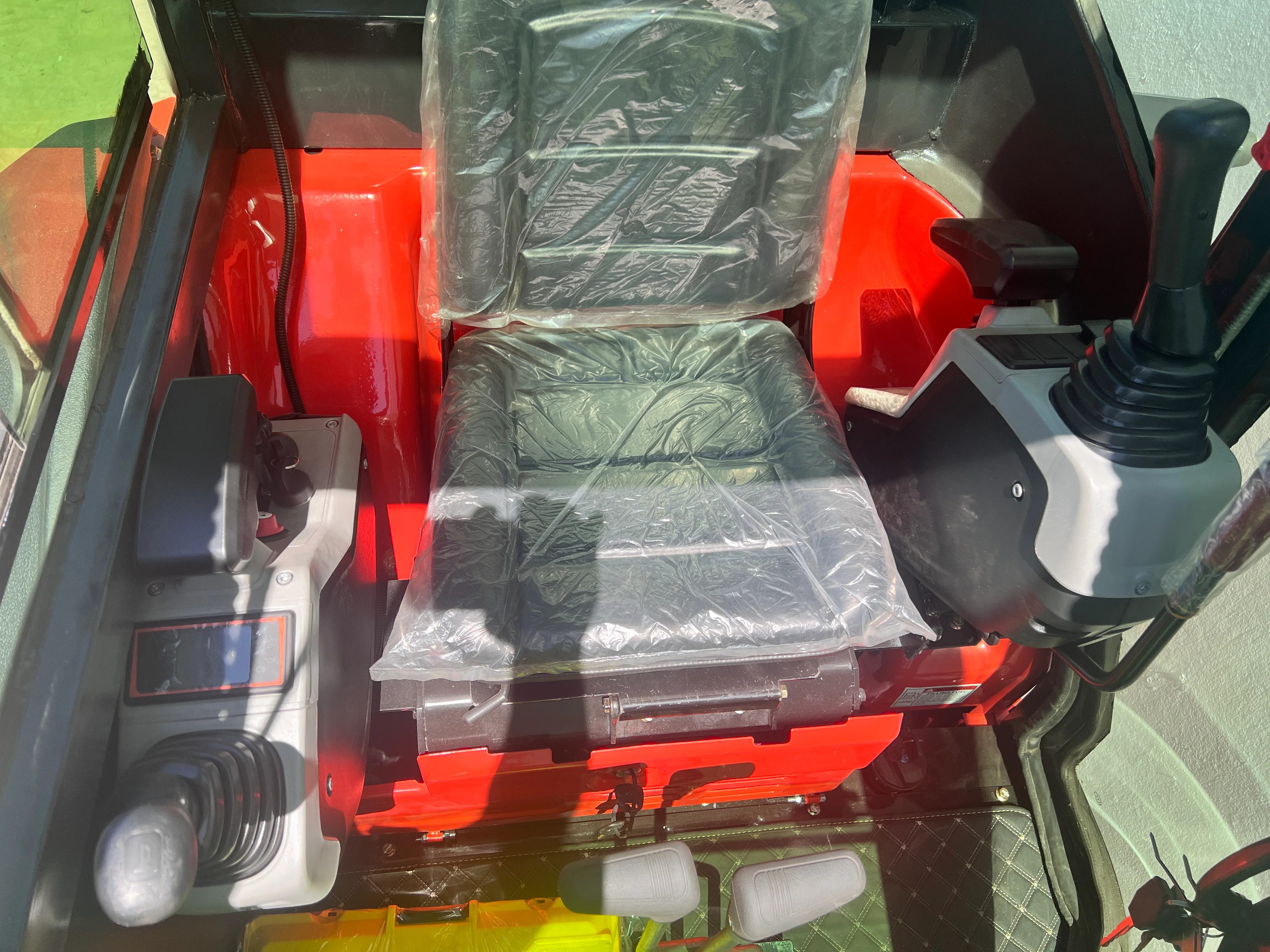 2.8 Ton Kubota Diesel Engine Mini Excavator W/ Enclosed Cab | QK30K - Image 8