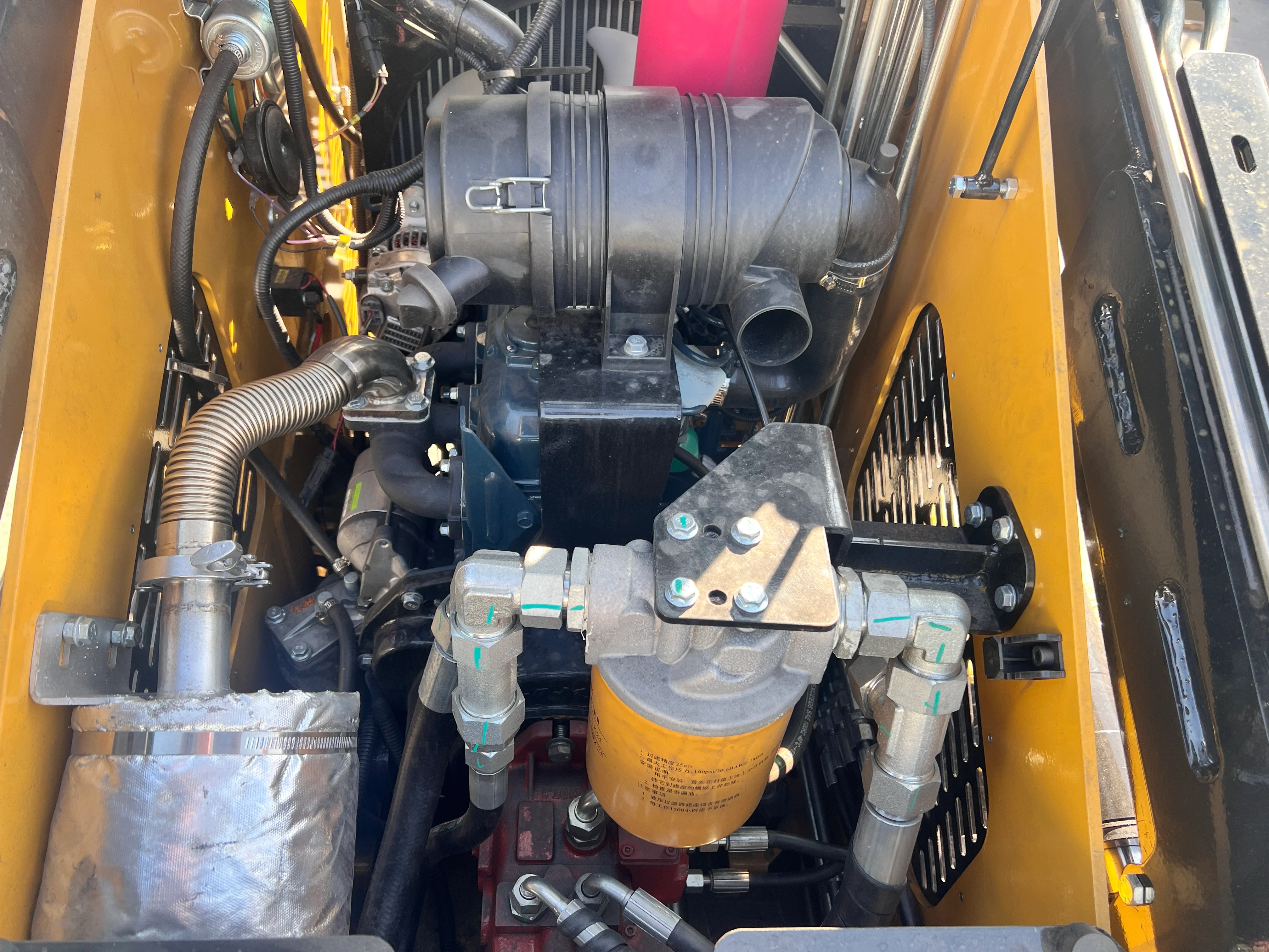 1.4 Ton, Kubota Diesel Engine 27HP Mini Skid Steer | KKT27 - Image 7