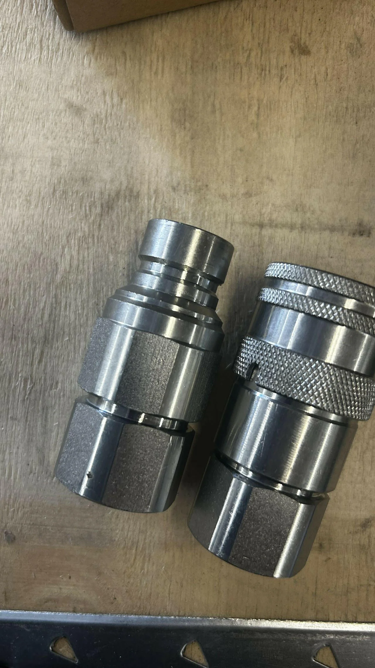 Quick Couplers for Mini Skid Steers | AGT-COUPLER - Image 6